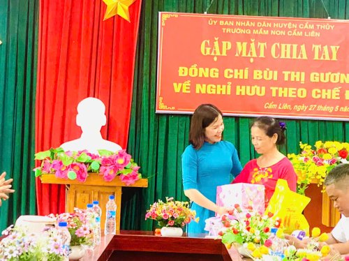 b gương 8.jpg